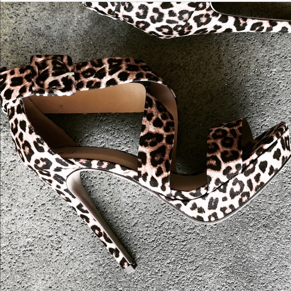 Bad Ass Delicious Leopard Faux Suede 4.75β Heel - Picture 4 of 4